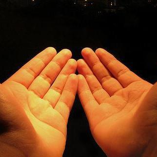 Dua app is based on the Fortress Of The Muslim (Hisnul Muslim - Invocation from Quran and Sunnah) book which compile all authentic Dua
