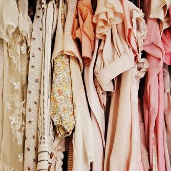 Cash4ClothesNL Recycle en Verdien!Online Service.Krijg geld voor overbodig en/of gebruikte kleding en accessoires. Recycle en Verdien.Cash4clothesnl@kpnmail.nl
