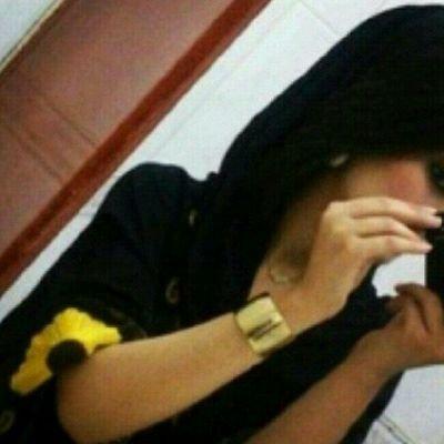رضيتَ بگل مآ ﻳحملہ آﻟقدر ليَ 
  مآ دآم ربي ﻳرآهَ ﺧيرآ لي ﻓ آلحمدلله ♡