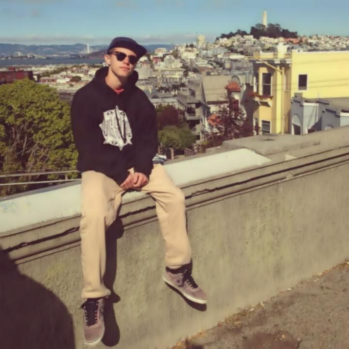 the kid thats got more soul than his sneakers. get at me: noahwebstermusic@gmail.com