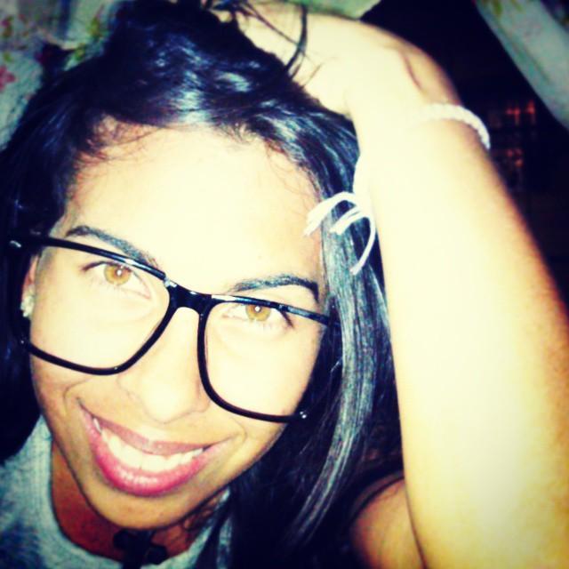 Ingeniería Civil :D
La música me lleva a otro lugar, amo a mi país VENEZUELA.
Amante de los Perros (SHESTER )
Mi instagram @lupesiota20 sigame!!
