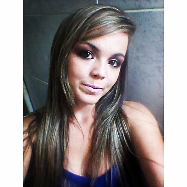 Abençoada, Protegida e Filha de Um Deus que faz maravilhas. :)                                        Tenente Ananias - RN
