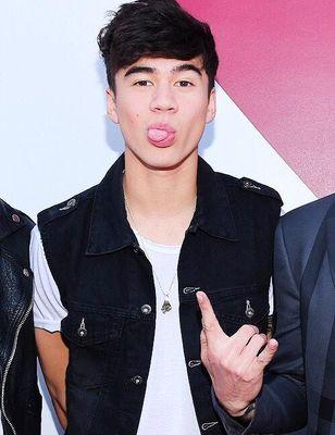Im 13years old| 5 seconds of summer is my life, follow my main account @Faithiieexo_14