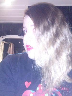 I'm just a girl who is fighting for your dreams ....