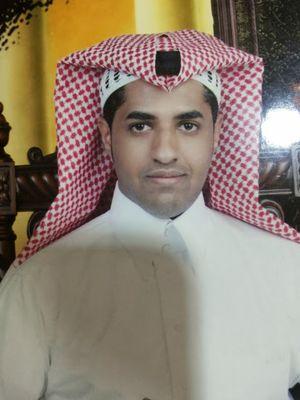 ‏‏علاقتــي مـع الـنـاس كأوراق الشجـر .. من يبقـى يثمــر ومـن يسقــط لا يعـــود ♥!”