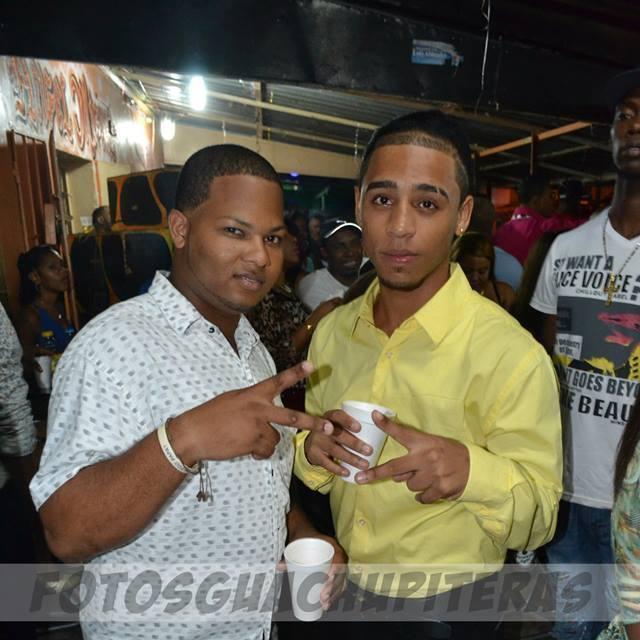 kapoonny's profile picture. тαуℓσя gαηg ( ≈ мε ∂เςεη кαρσηηч≈  αℓвєятσ ѕαηтαηα )