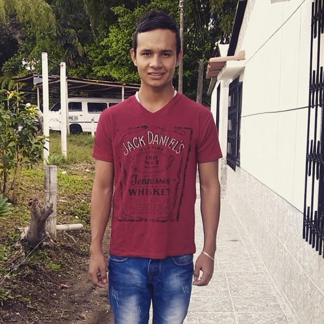 LA HUMILDAD ES LO QUE VALE, QUE TODOS SOMOS IGUALES, EL PERFECTO SOLAMENTE ES DIOS♥