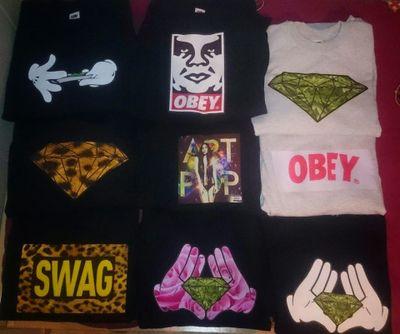 Personalizamos sudaderas, camisetas y gorras a buen precio! Mas información: MD / 655553906 - 659866478 Se acepta whatsapp.