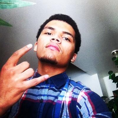 You Already Twatchin Might As Well Follow Me..Ill follow back ....NFL nigga fuck wit me$$ IG: 500_savage SC: ttgarock