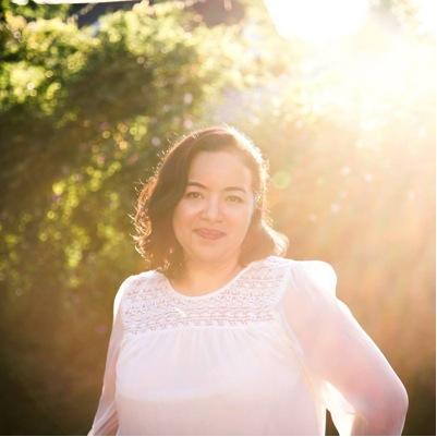 Portrait photographer - Maternity, Newborns, Family, Couples in and around the NYC and Westchester area.