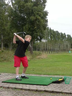 GolfKungen98's profile picture. 