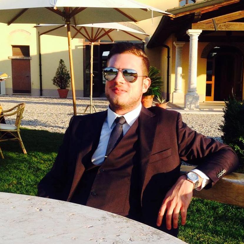 DavideChesini's profile picture. Ci sono più cose in cielo e in terra, Orazio, di quante ne sogni la tua filosofia.