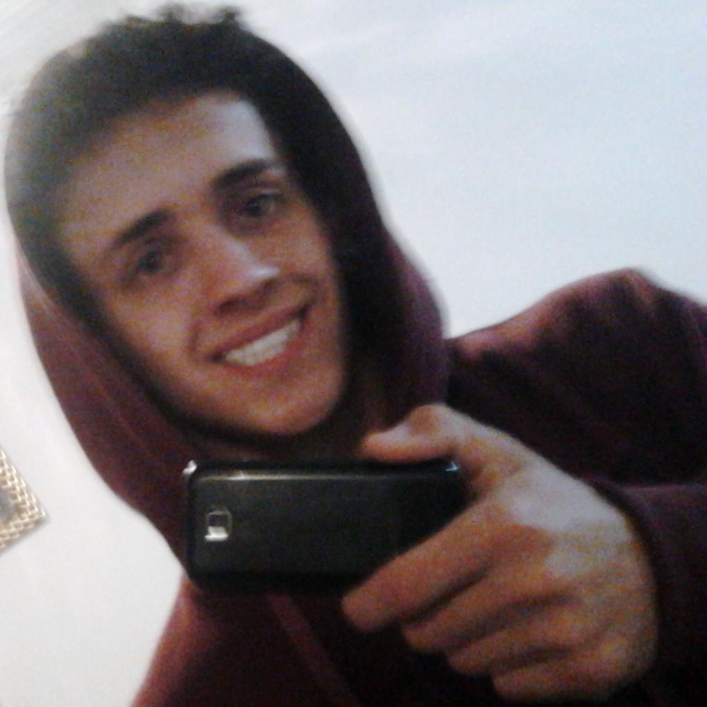 Desistir Jamais.Não existe cedo ou tarde,não existe tempo certo ou errado.As coisas acontecem quando tem que acontecer.Isso é pura verdade tudo tem seu tempo.
