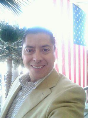 pacoarias01's profile picture. Life is an experiment, breaking paradigm!