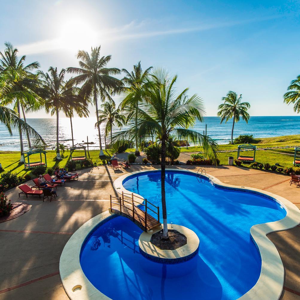 The Ambiance of the Hotel Iguanazul truly
captures the Costa Rican phrase of  Pura Vida
