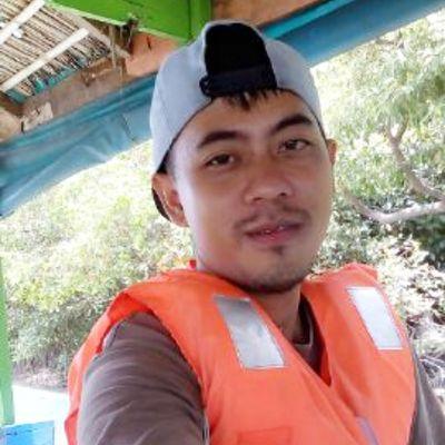 lookart28's profile picture. vocationship partner - sketch player, go wild 28 summit beibyhh :*