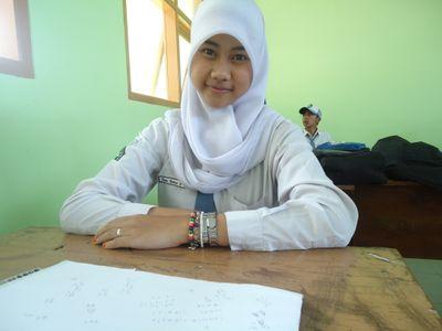 PutriIntanOkta5's profile picture. it's my life