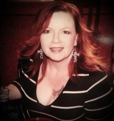 mz_ladyredd's profile picture. Happy and Single! Alabama Girl born and raised! Executive Chef here in Oklahoma! 2 beautiful daughters. 2 gorgeous gbabies. I know how to keep life fun!!!