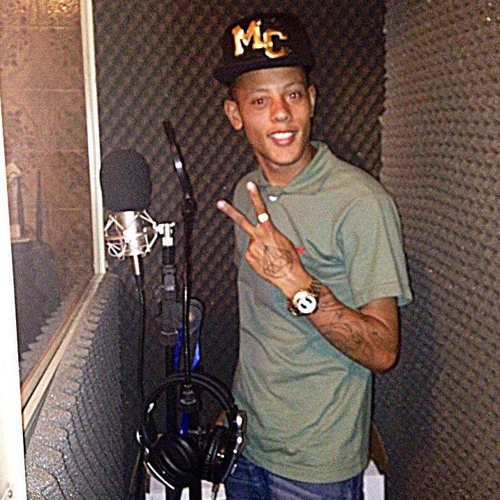 Compositor && Mc , #MinaTopDeLinha , #OsMlkDaVs , #FicaETrepa , #CoisasQueEuFiz , |  mega putaria com  mc  magrinho ! facebook  lucas vicente andrade *