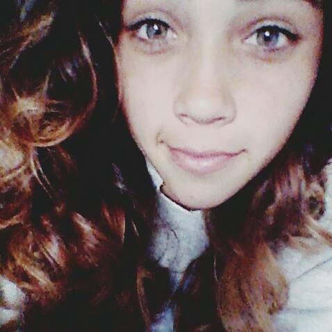 Electrónica\Porta Ntvg  AMO A LOS CHICOS CON BRACKETS DE OJOS CLARON MOROCHOS HA NO ES MUCHO PEDIR :)