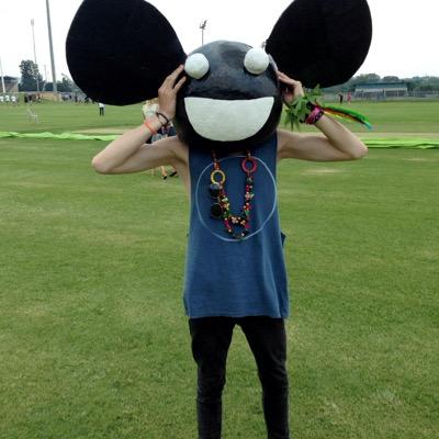 Mzigidyzyk's profile picture. My bands name is New Parade. Facebook. https://t.co/Cj7O4lIgaQ