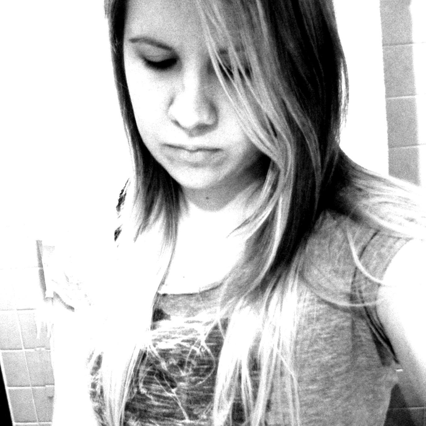 I love music, I play music ;D I'm always interested in  working with  other musicians,  just DM me!  I follow back :)