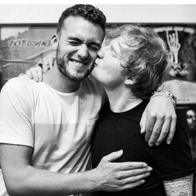 Projets pour le concert d'Ed Sheeran à Amnéville le 30 janvier ! https://t.co/9u9i1J3qLZ http://t.co/370oN3pY5E