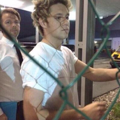 FREE FOLLOW FROM @93njhdarling 
FOLLOW ME ON @93njhdarling AND I PROMISE I FOLLOW BACK 
I LOVE U BYE