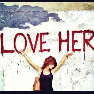 BoucleDel's profile picture. From Sport #Lawyer to #Homedesigner @Bomaye12 's Canichou. Traorette Mum. #Endogirl non-consentante🎗Mon monde à part est en image sur #instagram