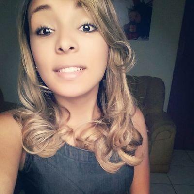 Instagram @_biiiams
Lívia Menezes Garcia