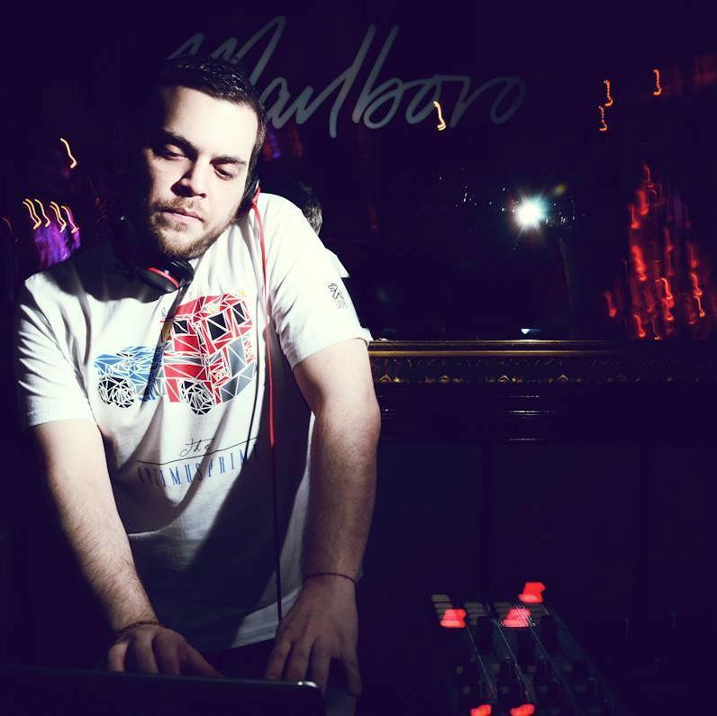 Dj, Producer & Remixer.