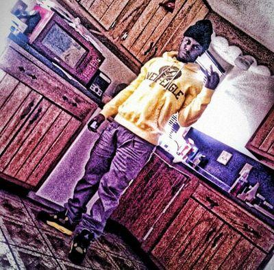 1/3 of YMG just living in Smoovland!!!! FOXHERE  soundcloud #YMgSmoovland #D4G on http://t.co/9fIXy5TIdF ymgsmoovland@gmail.com