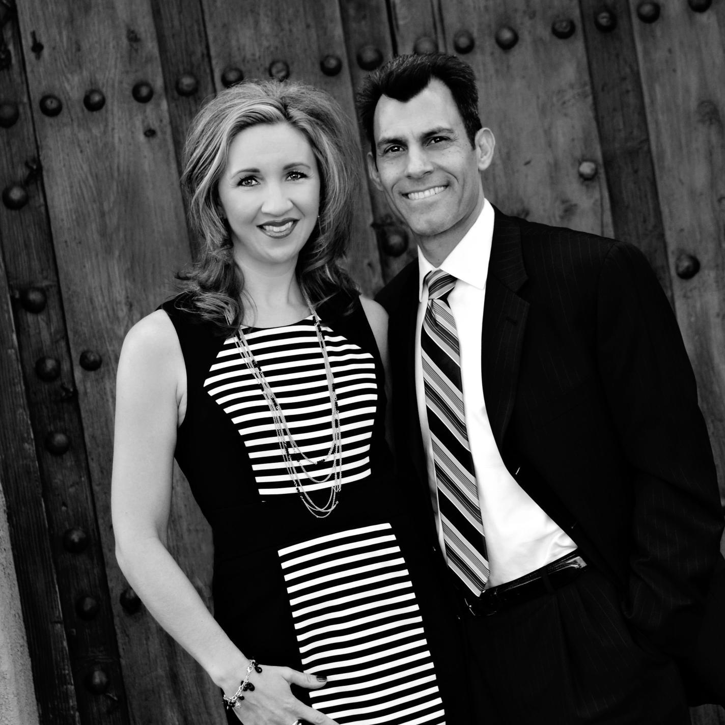 Professionals with both real estate and business experience, we offer extensive knowledge of the Valley real estate market and have a history of success.
