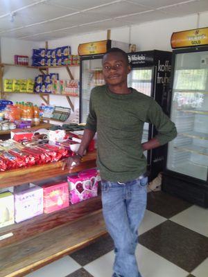 AlphaoumarAs's profile picture. Bonjour les amis  j'aimerais avoir beaucoup d amis travers.  le monde je vous aime