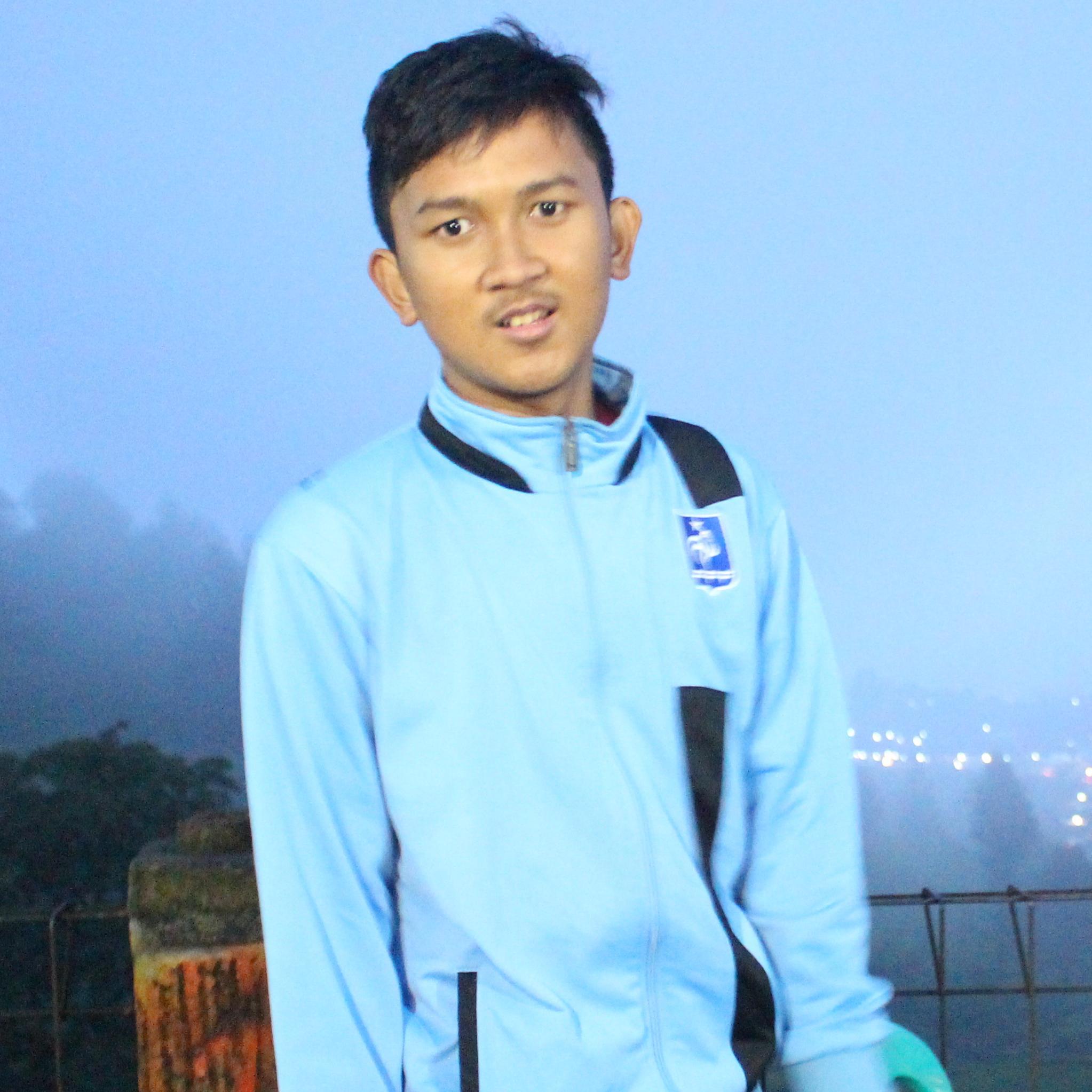 Bagas_Bouncy's profile picture. Azpilicueta (28) CHELSEA.FC AND @BLUESTROOPSJKT AND @TRUEBLUEIDN. #KTBFFH Sumbangsih'17- XI-A