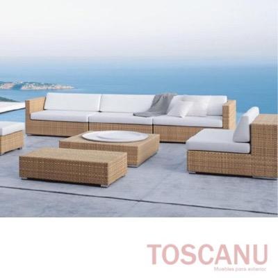 Fabricantes de muebles para exterior. Outdoor furniture made in Colombia. Fabricants de meubles d'extérieur.