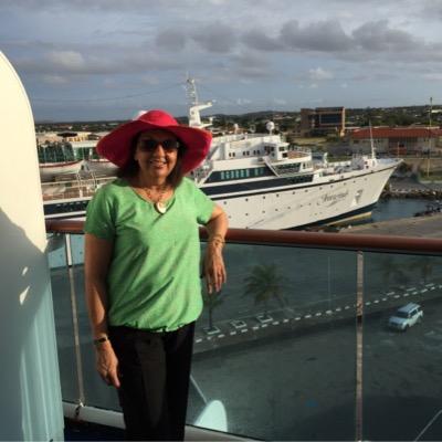 buckbangbee's profile picture. Travel consultant !