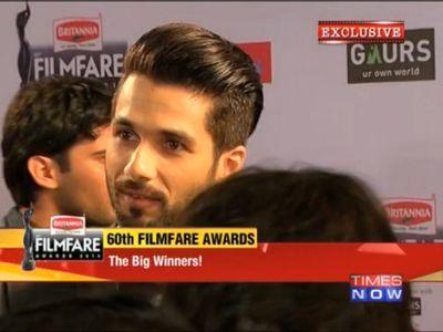 Shanatic4Lif's profile picture. I'm Dev, Shahid kapoor's Proud #Shanatic until my last breath ☺| Love Salman, Alia | MovieBuff , Insomniac |
Shalia's SHAANDAAR releasing on Oct-22th♥☺