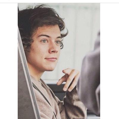 Wishing for Harry to follow for 3 years already i love you Harry styles !!!!