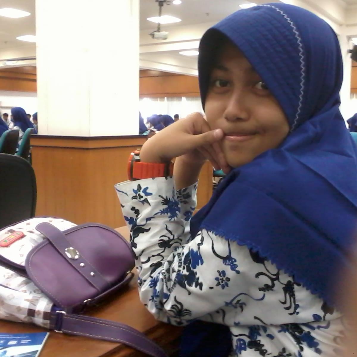 i_izmiaziza's profile picture. Akuh ingin membahagiakan kedua orang tua.      :)