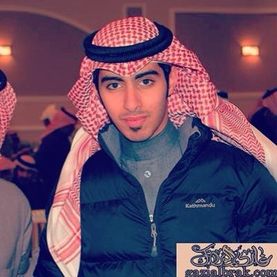 مقدم برامج - طالب في كلية الطبّ - متيّم بالأدب العربي - كل ما أكتبه هنا هو من قلمي إلا منقولاً أعجبني بعبارة #أعجبني  
أتشرف بمتابعة الجميع