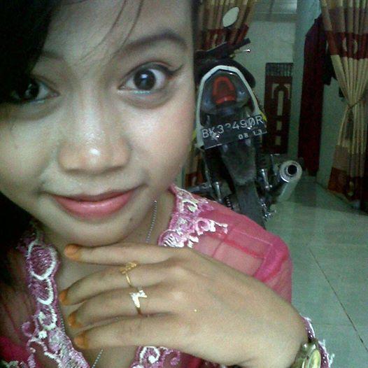 nitria_yulia's profile picture. 