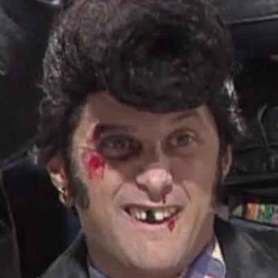 Azemazer's profile picture. Rien, à part que j'aime manger.