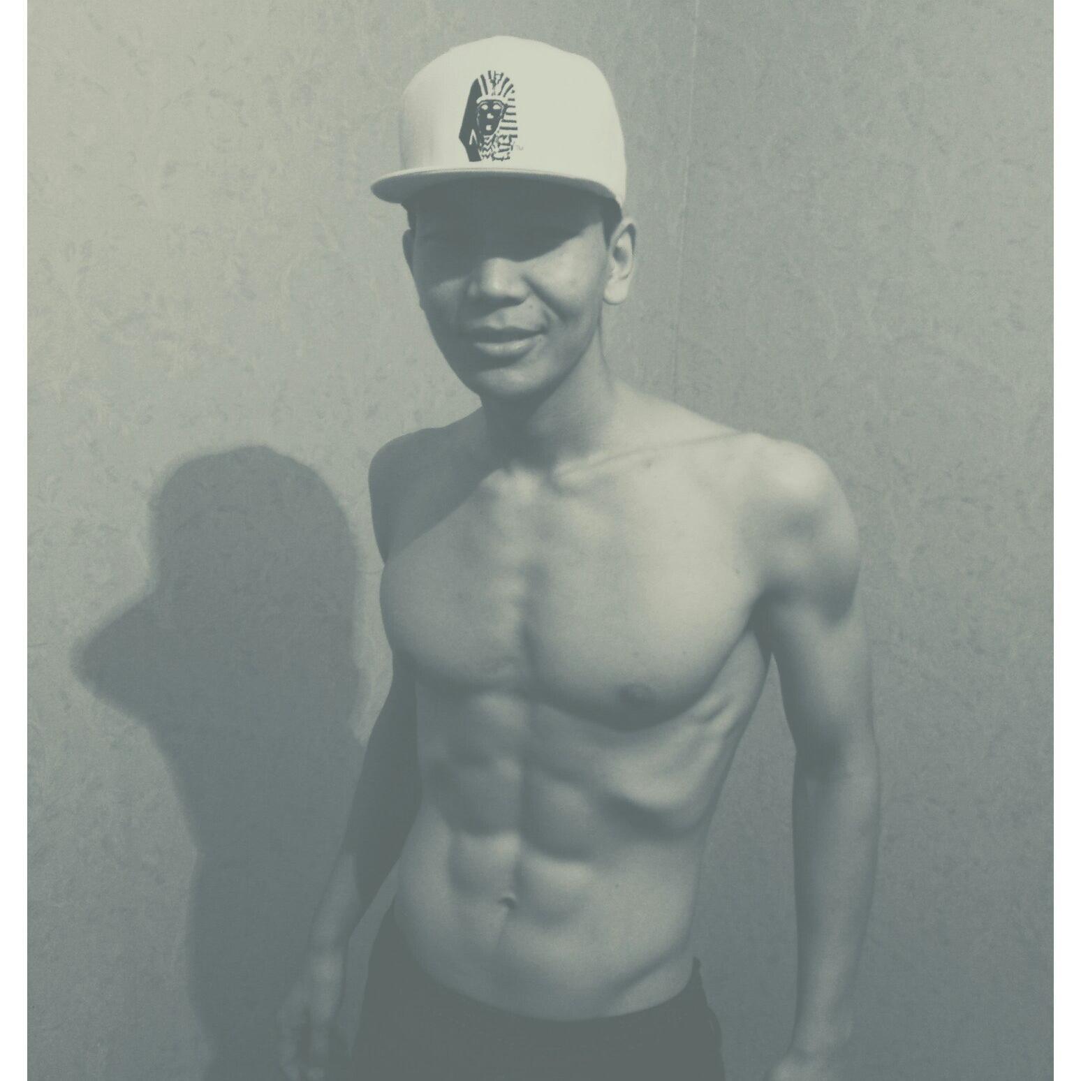 TeamBreezy_93's profile picture. 