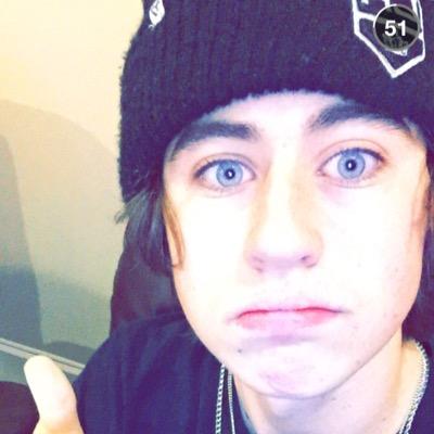 nashhyynashhh's profile picture. follow @kidrauhl_dallas and turn on her notifications she helps people with follows and show her proof for a DM to Cam, NASH, Carter, SHAWN, Jack & Jack etc.!