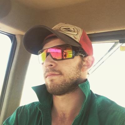 scheelesy's profile picture. 21 year old working on a farm in morkalla, working with sheep. growing wheat, barley and peas. can never go wrong with a LANDCRUISER!! life live to the fullest!