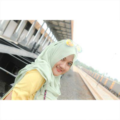 amalyaindah1's profile picture. Geografi university of Lampung♥16 okt 1996♥lo gaksuka sama gue ? bukan urusan gue ^^