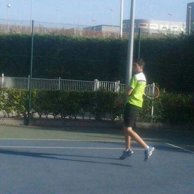 Caerse esta permitido, levantarse es obligatorio/Jugador de tenis AD San Juan/CAO, Itzuliko gara