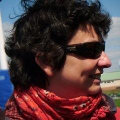 Journaliste éducation. Directrice de la rédaction de l'Ecole Aujourd'hui et de la Pédagogie Nathan. Et toujours un pied dans l'école grâce à mes trois fils...