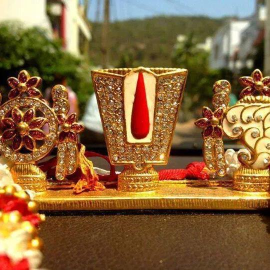 राम रामेति रामेति रमे रामे मनोरमे । सहस्रनाम तत्तुल्यं रामनाम वरानने ॥